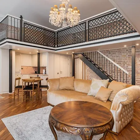 One Of A Kind Family Loft, Guest Favorite 2025! Апартаменти *