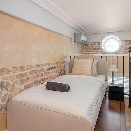 One Of A Kind Family Loft, Guest Favorite 2025! Апартаменти Рига